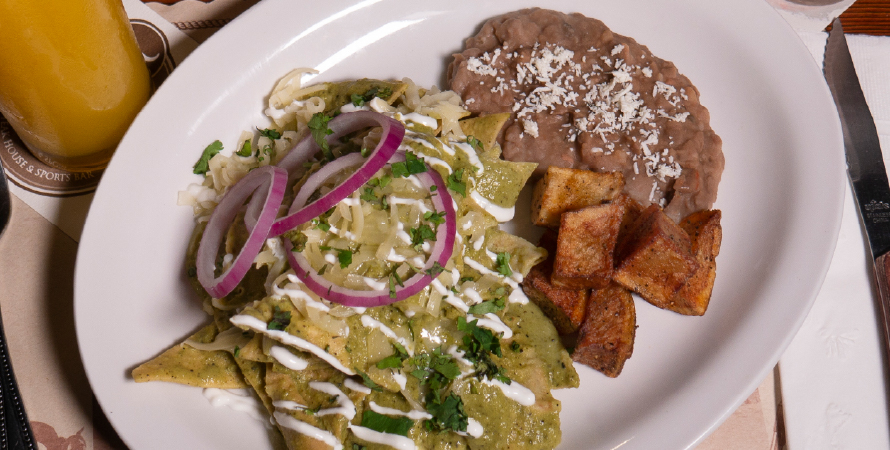 Chilaquiles en Crema Poblana de Rodeo Los Charros